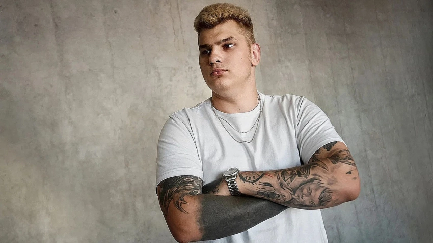 Стример Iceberg по Dota 2 заявил, что игроки с высоким рейтингом ждут сброса MMR от Valve